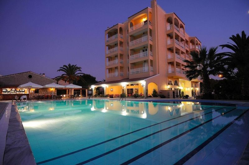Sunset Hotel Corfu - Image 3