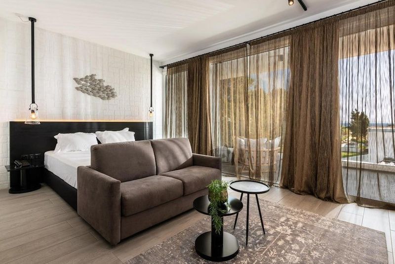 Abacus Suites Boutique Hotel - Image 5