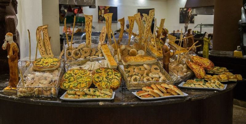 Amwaj Oyoun Resort & Casino - Image 3