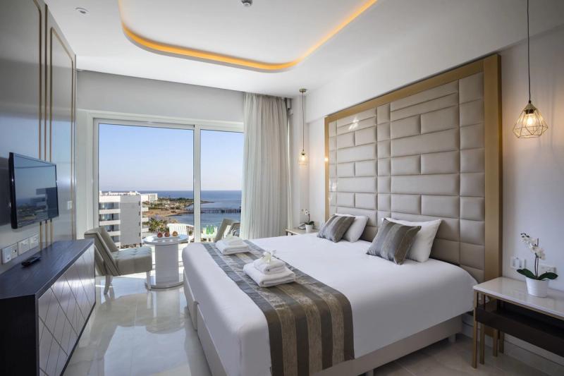 Constantinos The Great Beach Hotel - Image 3