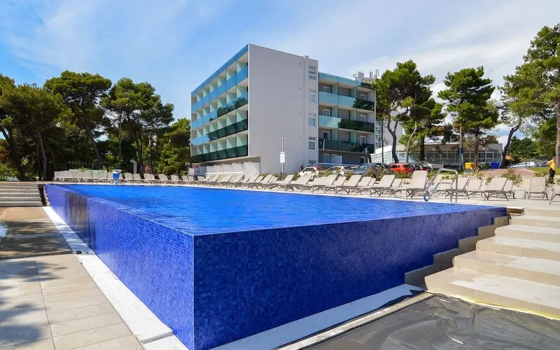 Villa Arausana & Antonina
