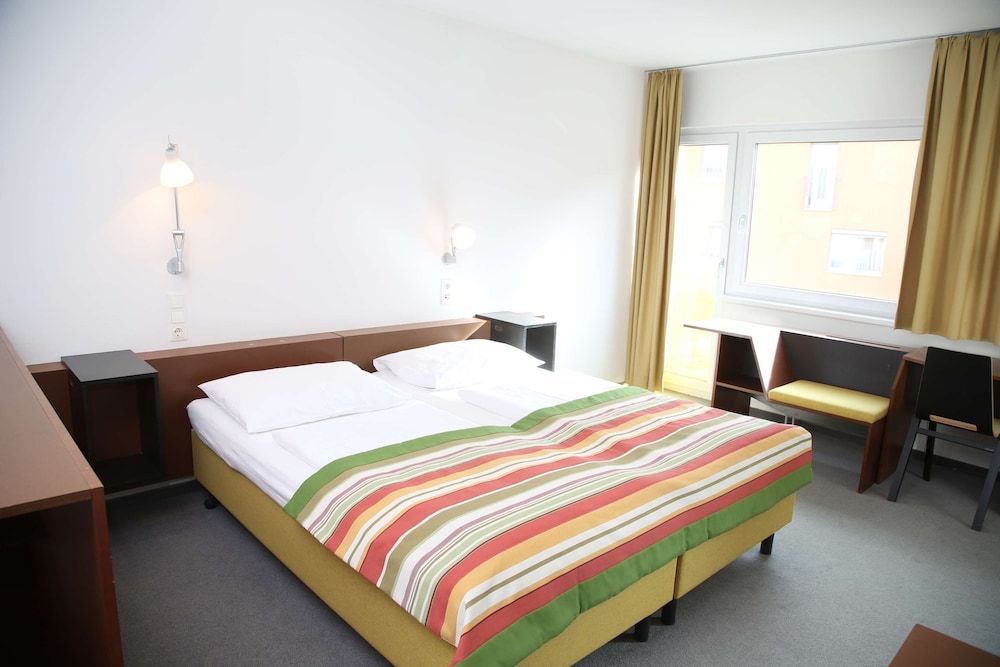 Kyriad Vienna Altmannsdorf - Image 10