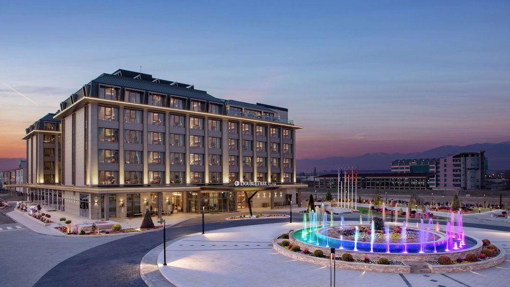 DoubleTree by Hilton Skopje - Image 9