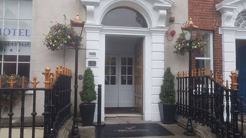 Hotel St. George