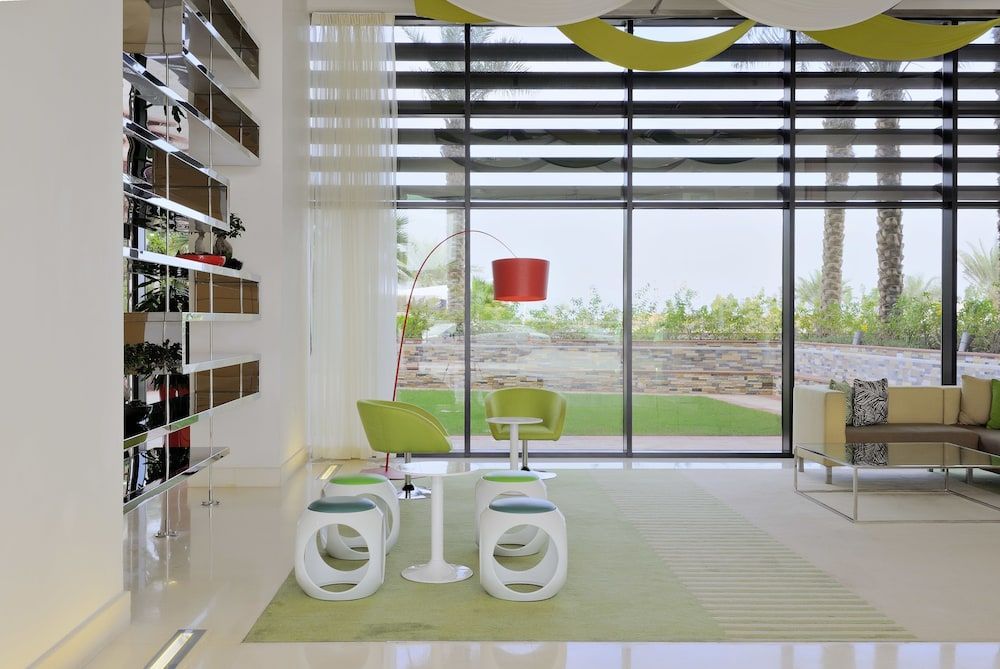 Park Inn by Radisson Abu Dhabi Yas Island - Image 10