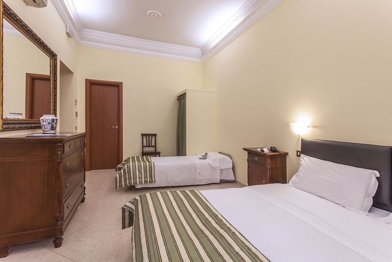 Hotel Regina Giovanna - Image 5