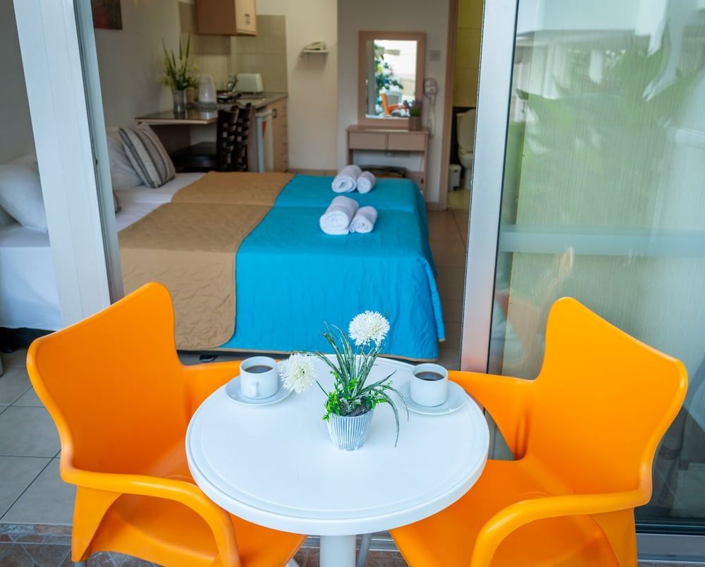 A. Maos Hotel Apartments - Image 2