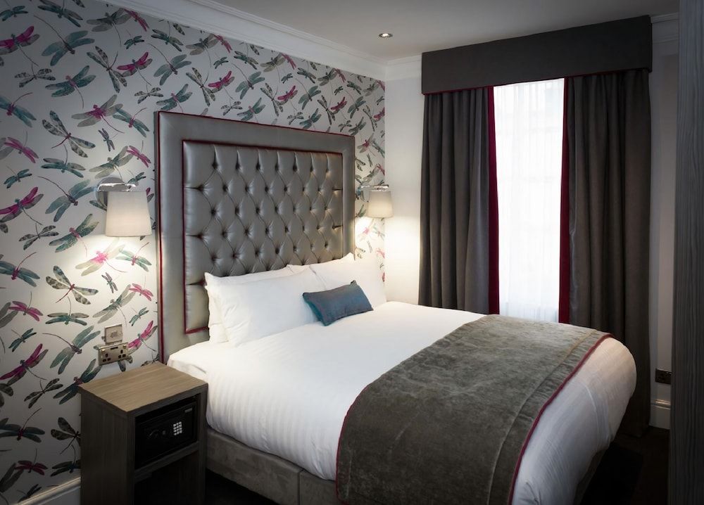 The Beverley Hotel London - Image 8
