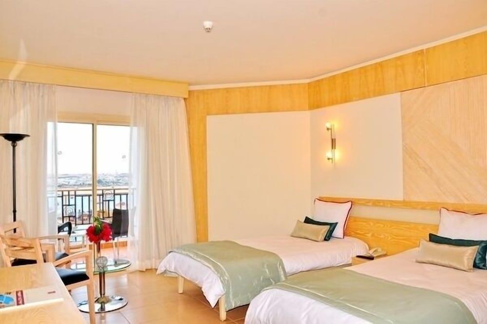 Eden Rock Hotel - Image 9
