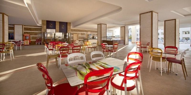 Oz Hotels Side Premium - Image 8