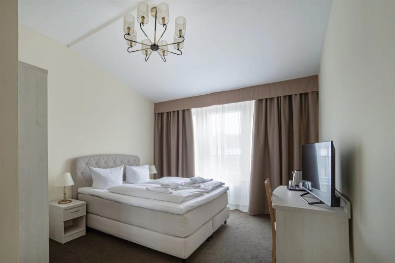 Upper Room - Image 4