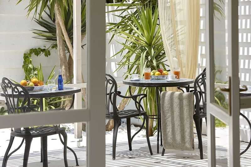 Vasia Boulevard Hotel - Image 10