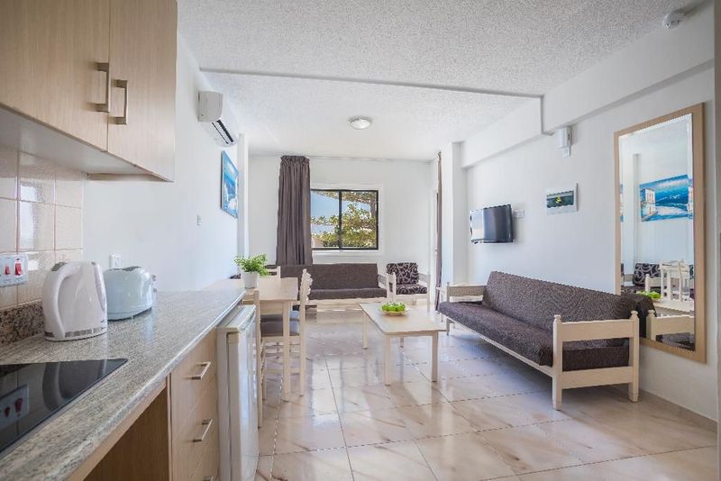 Christabelle Hotel Apartments - Image 6