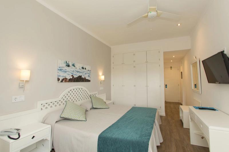 Hotel Pinos Playa - Image 10