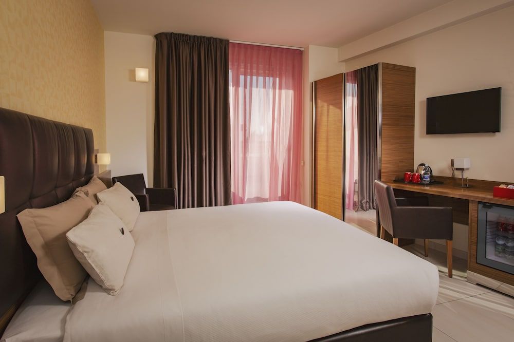 Aqua Hotel - Image 8