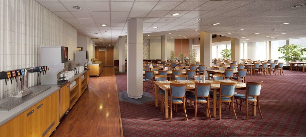 Orea Hotel Pyramida - Image 10