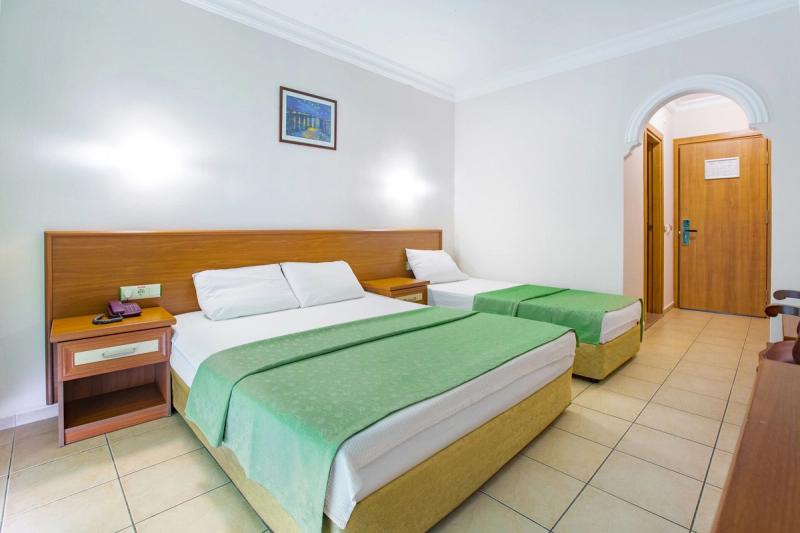 Alanya Beach Hotel - Image 3