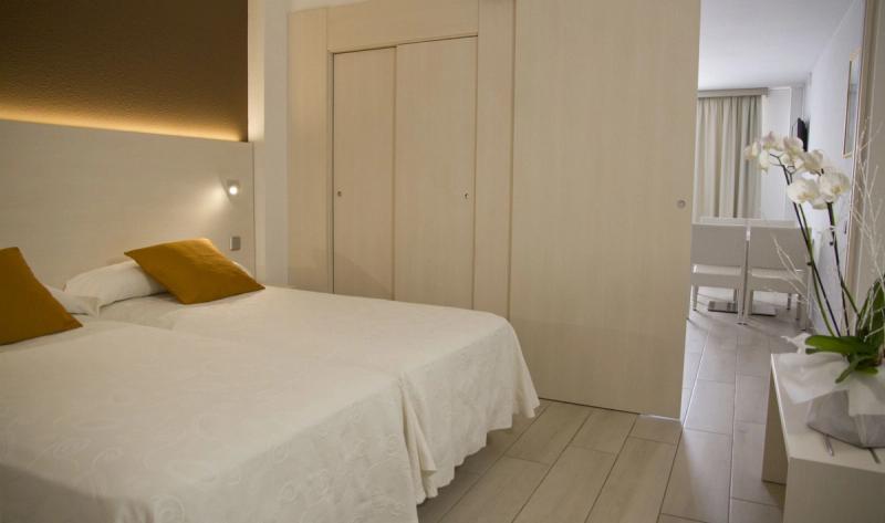 Aparthotel Miami Park - Image 7