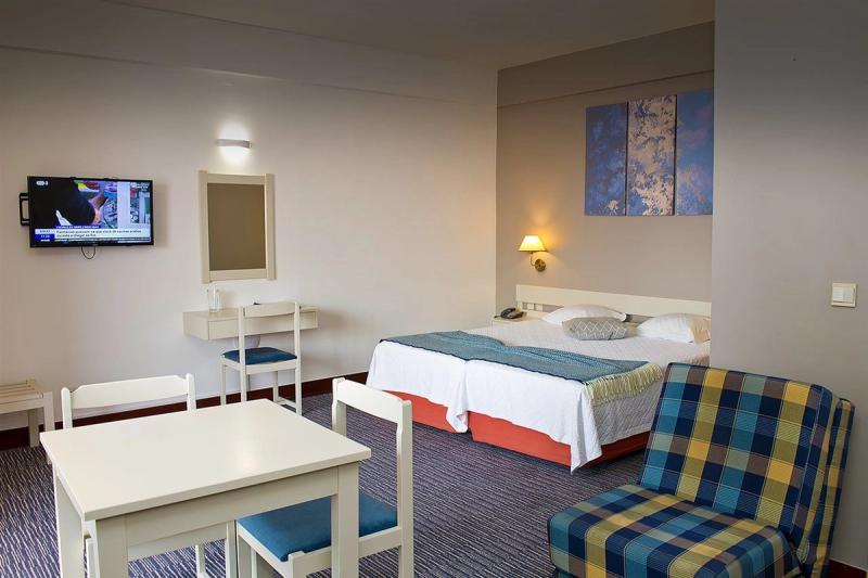 Aparthotel Imperatriz - Image 7