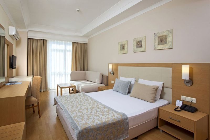 Titan Select Hotel - Image 3
