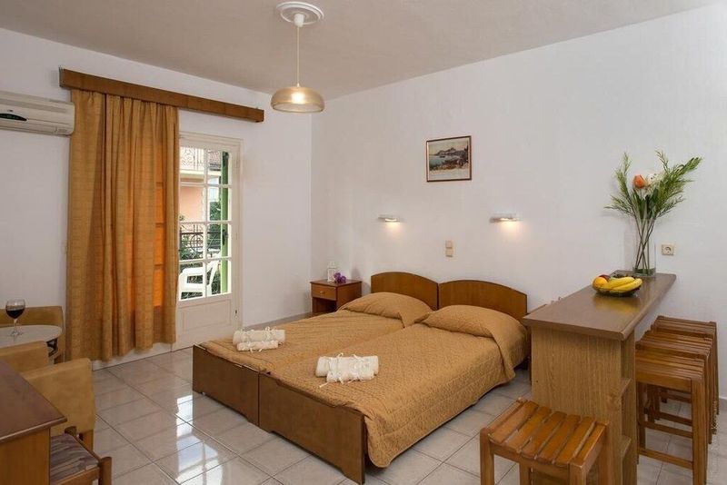 Philippos Hotel - Image 5