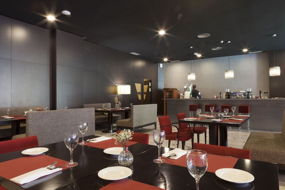 Hotel URH Ciutat de Mataro - Image 5