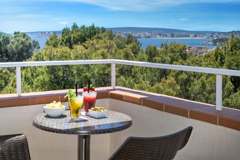 Salles Hotel Marina Portals - Image 2