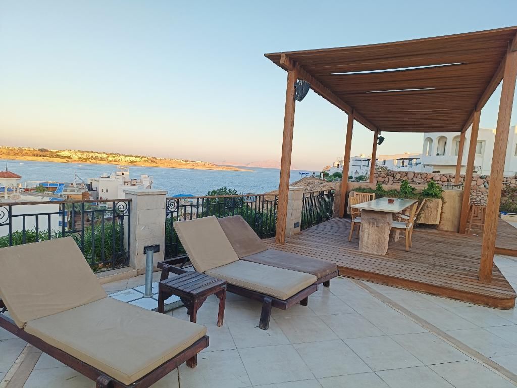 Eden Rock Hotel - Image 2