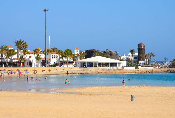 Flotte strender på Caleta de Fuste