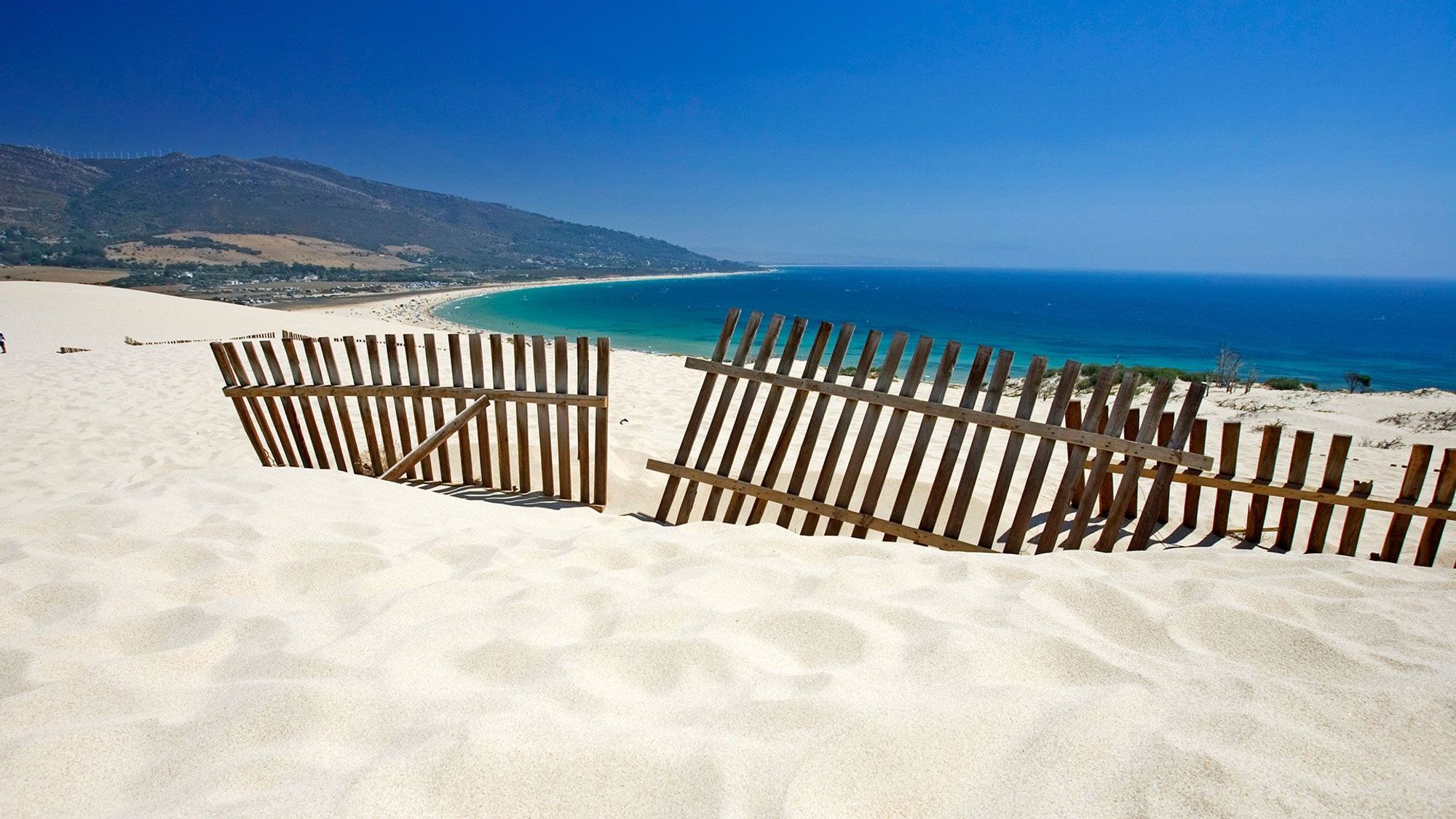 Flotte strender ved Tarifa, langs Costa de la Luz i Andalucia