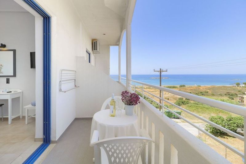 Alexis Hotel - Image 3