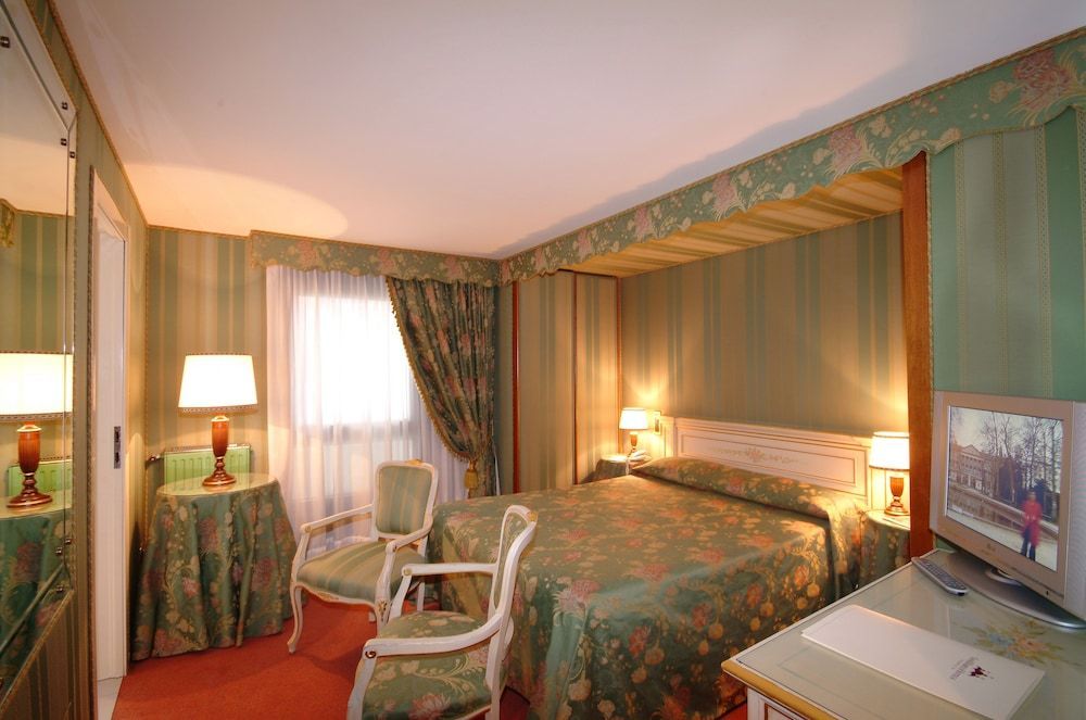 Albergo Cavalletto & Doge Orseolo - Image 1