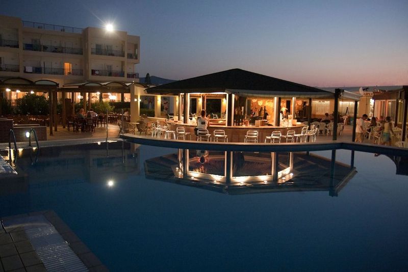 Astir Beach - Image 5