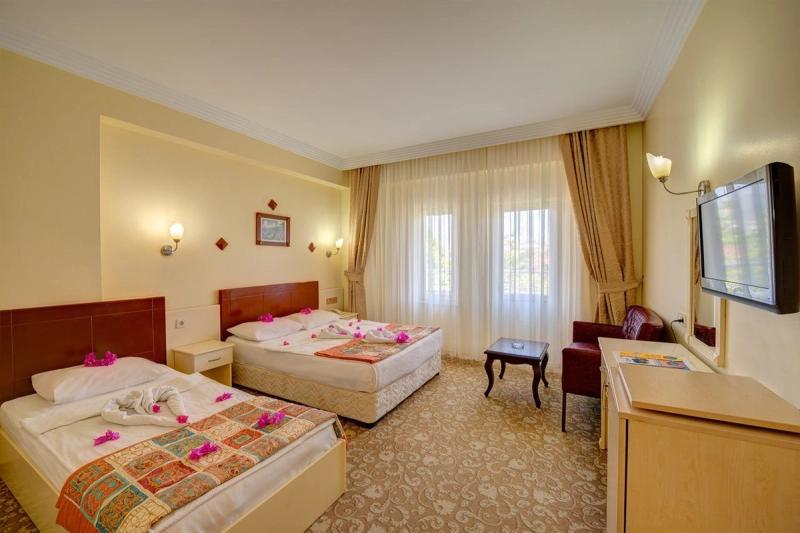 Havana Hotel - Image 6