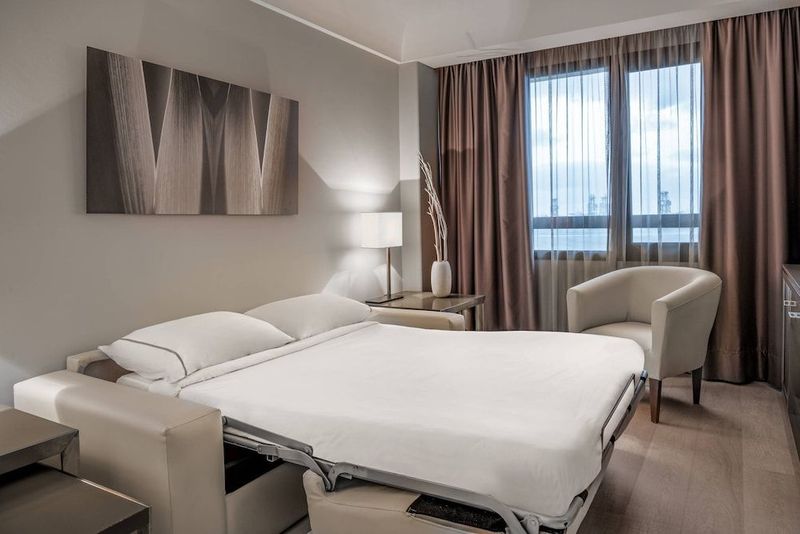 AC Hotel Iberia Las Palmas - Image 10
