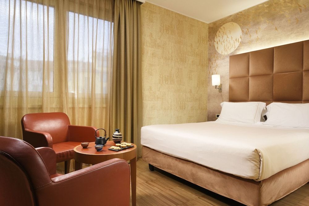 Enterprise Hotel - Image 3
