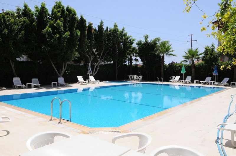 Bellissima Hotel - Image 1