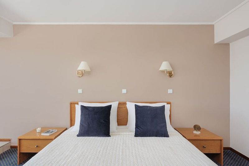 Sun Beach Hotel - Image 5