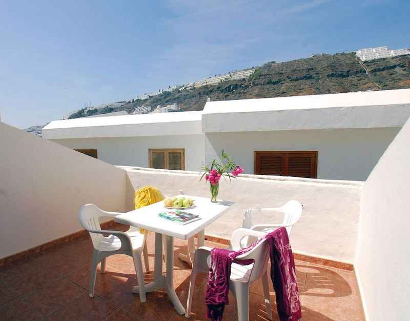 Montecarlo Apartamentos - Image 2