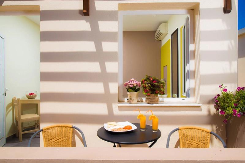 Kastro Beach Apts - Image 6