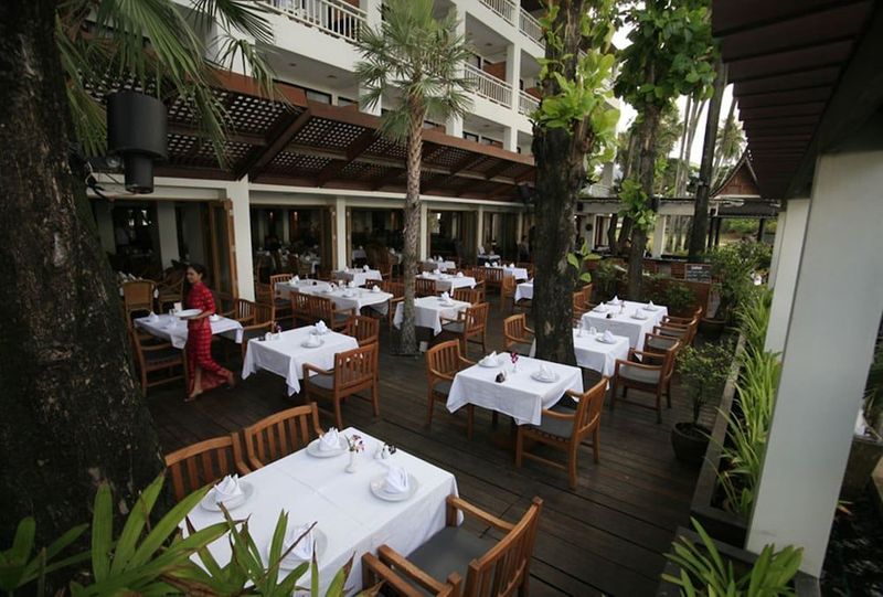 Sunset Beach Resort - Image 10