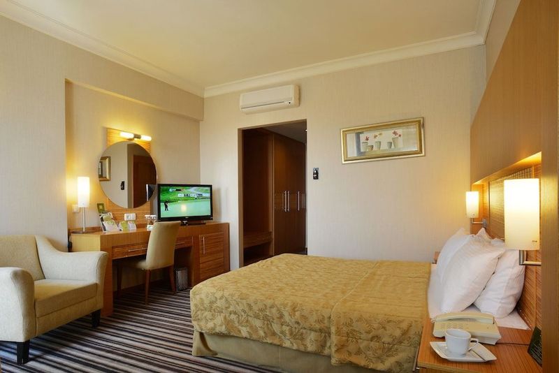Grand Cettia Hotel - Image 3