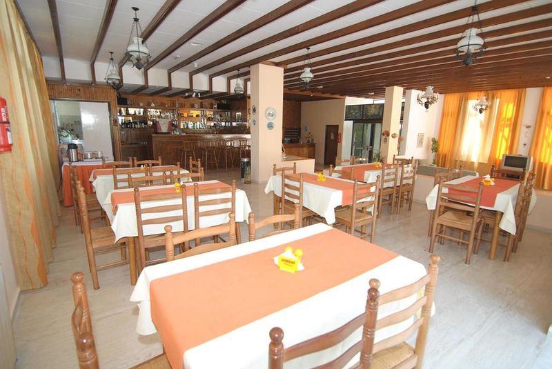 Iris Hotel - Image 7