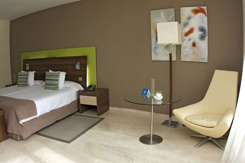 Hotel LIVVO Valle Taurito - Image 4