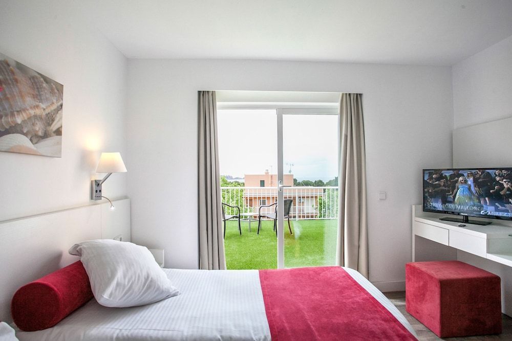 Hotel Morlans Garden - Image 2
