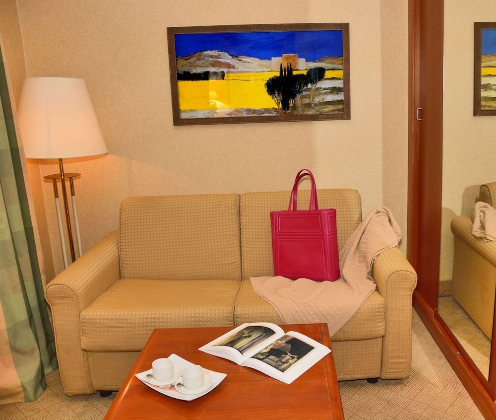 LH Hotel Lloyd Rome - Image 7