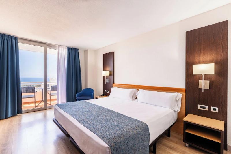Catalonia Oro Negro Hotel - Image 3