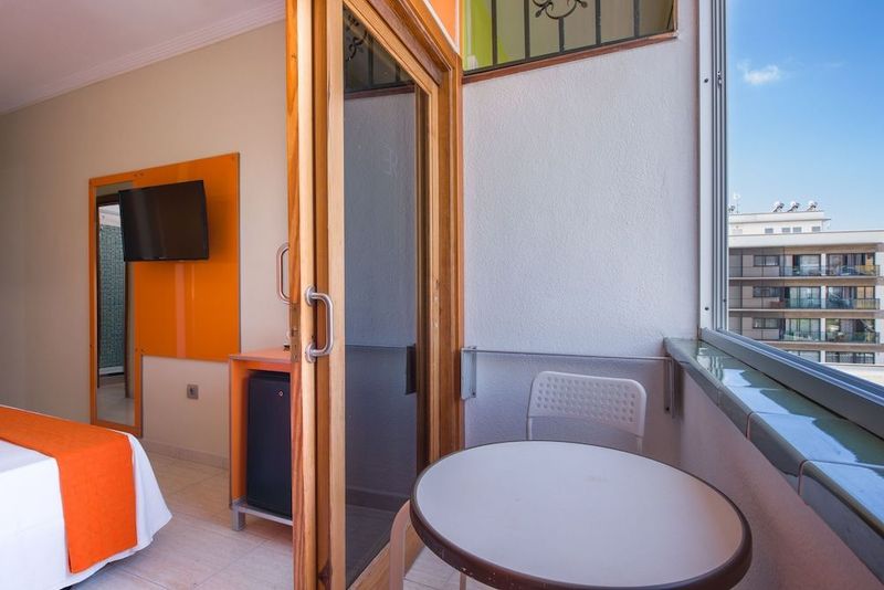 Andrea's Hotel Tenerife - Image 5