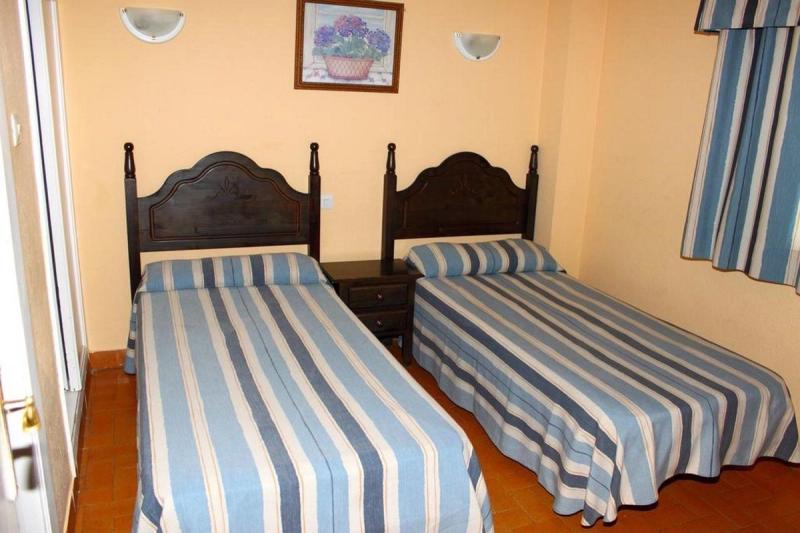 Apartamentos Buensol - Image 10