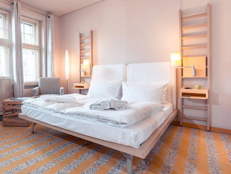 Hotel Bleibtreu Berlin by Golden Tulip - Image 7